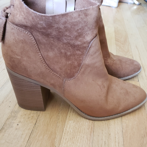 Universal Thread Clare Zip Ankle Bootie 11 - Picture 6 of 7
